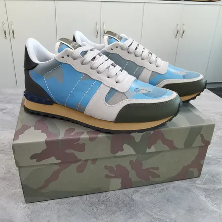 ヴァレンティノ カジュアルシューズ