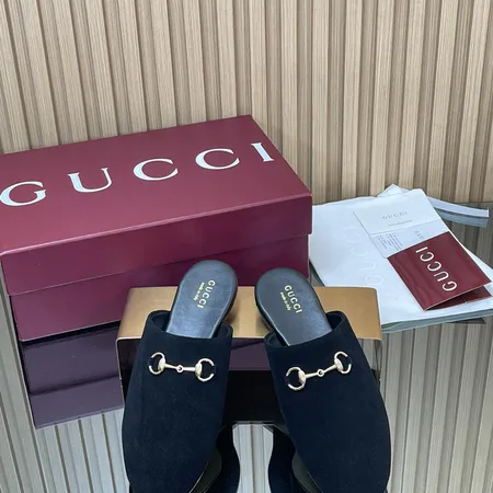 グッチ スリッパ
