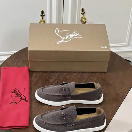 クリスチャン・ルブタン カジュアルシューズ