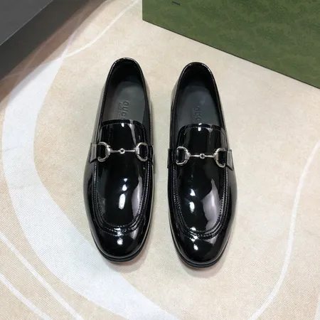 グッチ ビジネスシューズ