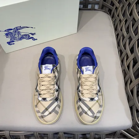 バーバリー ス カジュアルシューズ