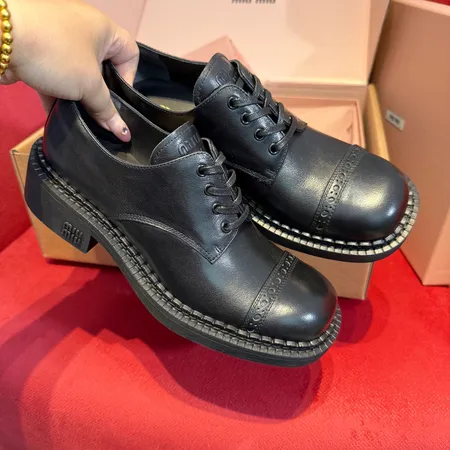 ミュウミュウ ビジネスシューズ