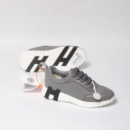 エルメス カジュアルシューズ