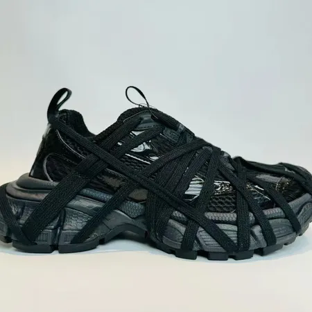 バレンシアガ スニーカー