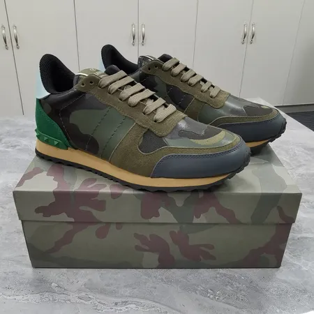 ヴァレンティノ カジュアルシューズ