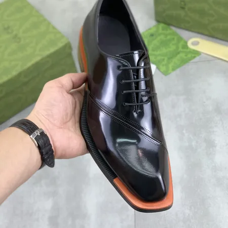 グッチ ビジネスシューズ