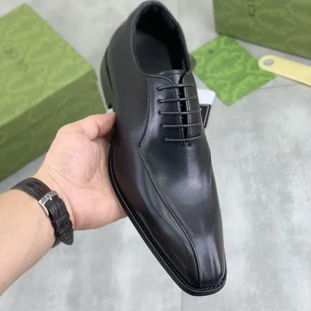 グッチ ビジネスシューズ