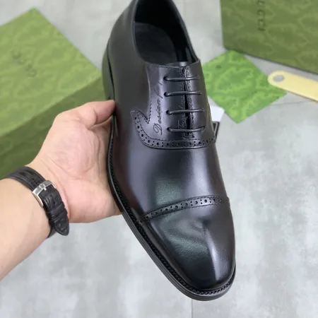 グッチ ビジネスシューズ