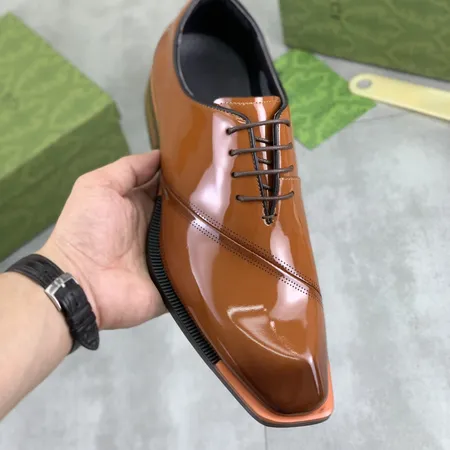 グッチ ビジネスシューズ