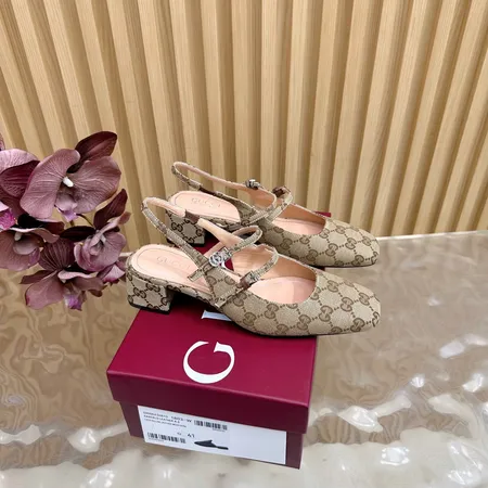 グッチ サンダル