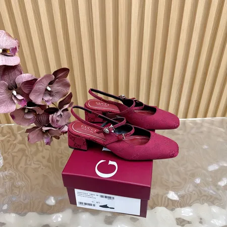 グッチ サンダル