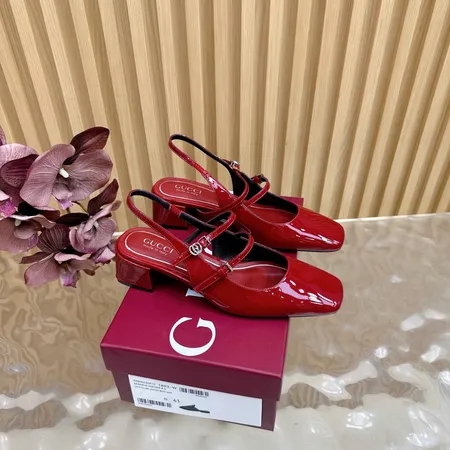 グッチ サンダル