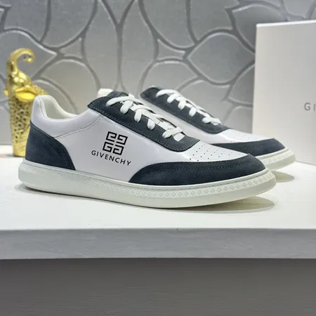 ジバンシィ カジュアルシューズ