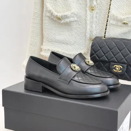 シャネル ビジネスシューズ