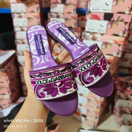 ドルチェ＆ガッバーナ スリッパ