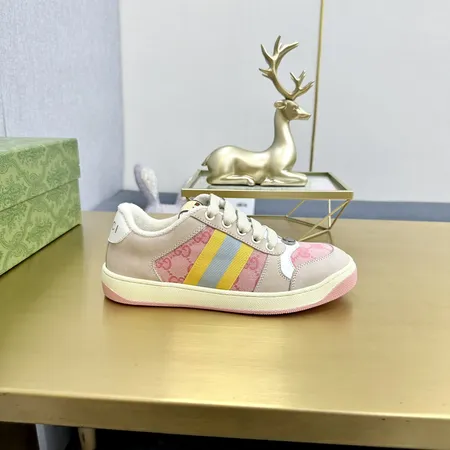 グッチ カジュアルシューズ