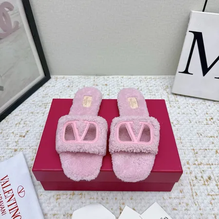 ヴァレンティノ スリッパ