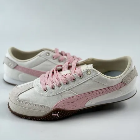 プーマ スニーカー
