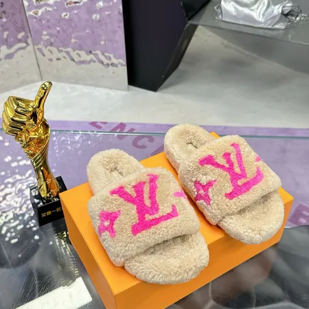 ルイヴィトン スリッパ