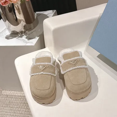 プラダ スリッパ