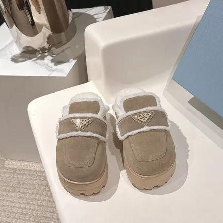 プラダ スリッパ