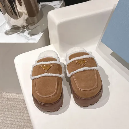 プラダ スリッパ