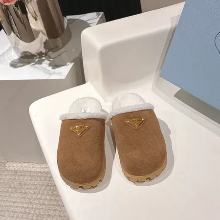 プラダ スリッパ