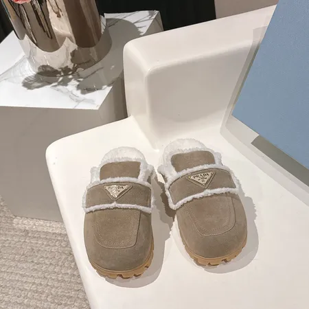 プラダ スリッパ