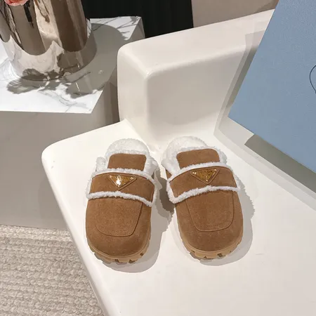 プラダ スリッパ