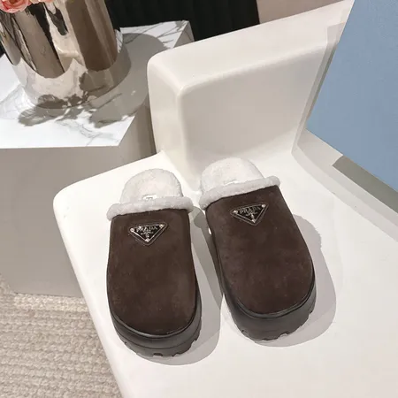 プラダ スリッパ