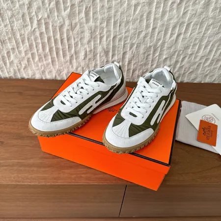 エルメス カジュアルシューズ