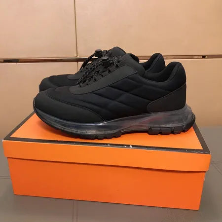 ジバンシィ スニーカー