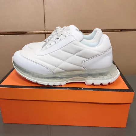 ジバンシィ スニーカー