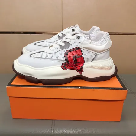 ジバンシィ スニーカー