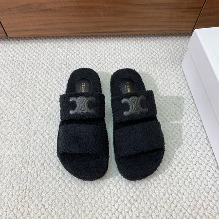 セリーヌ スリッパ