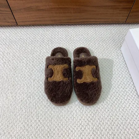 セリーヌ スリッパ
