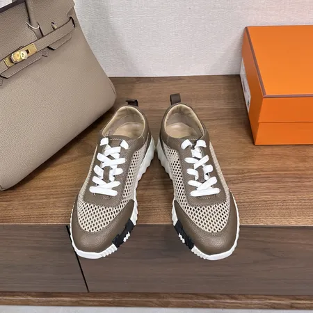 エルメス スニーカー