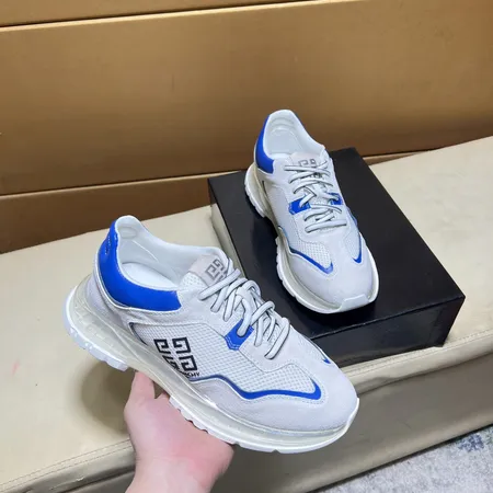 ジバンシィ カジュアルシューズ