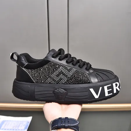 ヴェルサーチ カジュアルシューズ