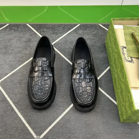 グッチ ビジネスシューズ