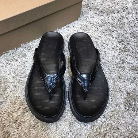 クリスチャン・ルブタン スリッパ