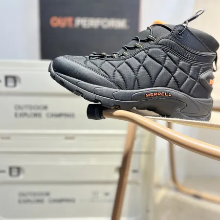 ノースフェイス スニーカー