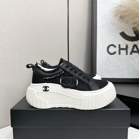 シャネル スニーカー