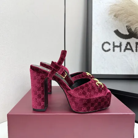 グッチ サンダル