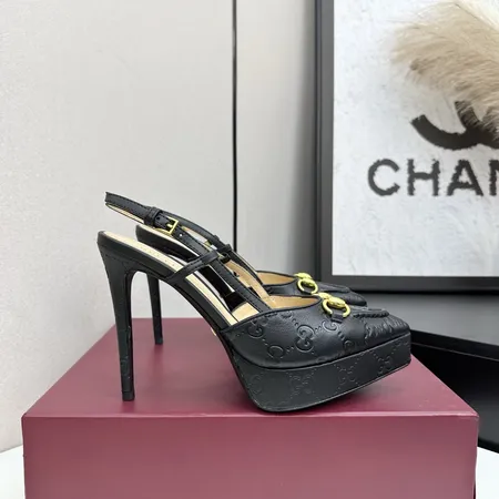 グッチ サンダル