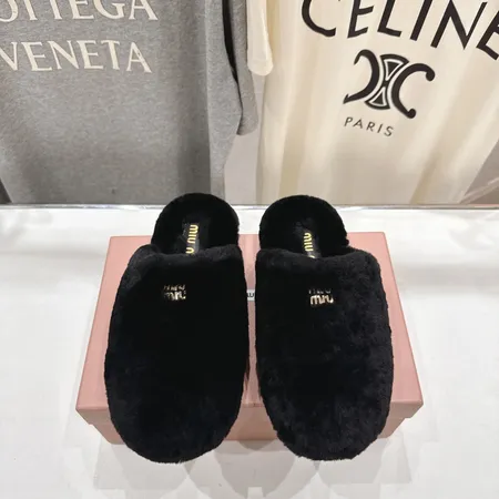 ミュウミュウ スリッパ