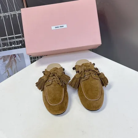 ミュウミュウ カジュアルシューズ