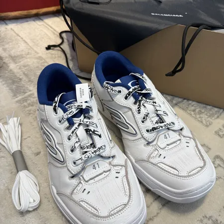 バレンシアガ カジュアルシューズ