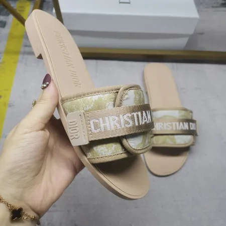 ディオール スリッパ