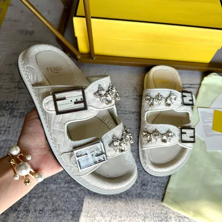 フェンディ スリッパ